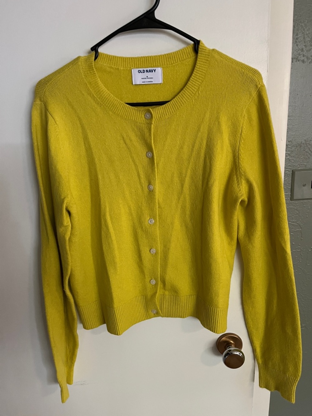 Old Navy Bright Yellow Button-Front Women's Cardigan - medium